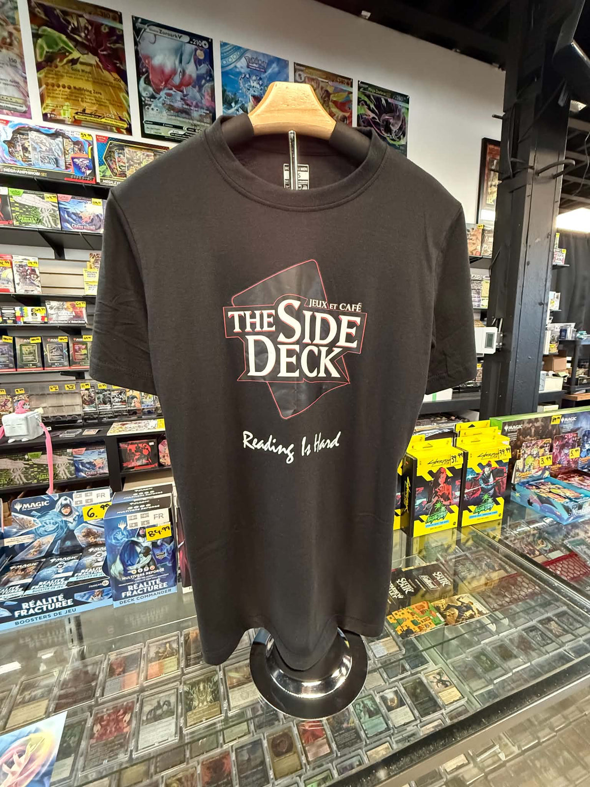 TSD T-Shirt "Reading is Hard" - Black