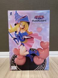 YGO DARK MAGICIAN GIRL STATUE - SK JAPAN